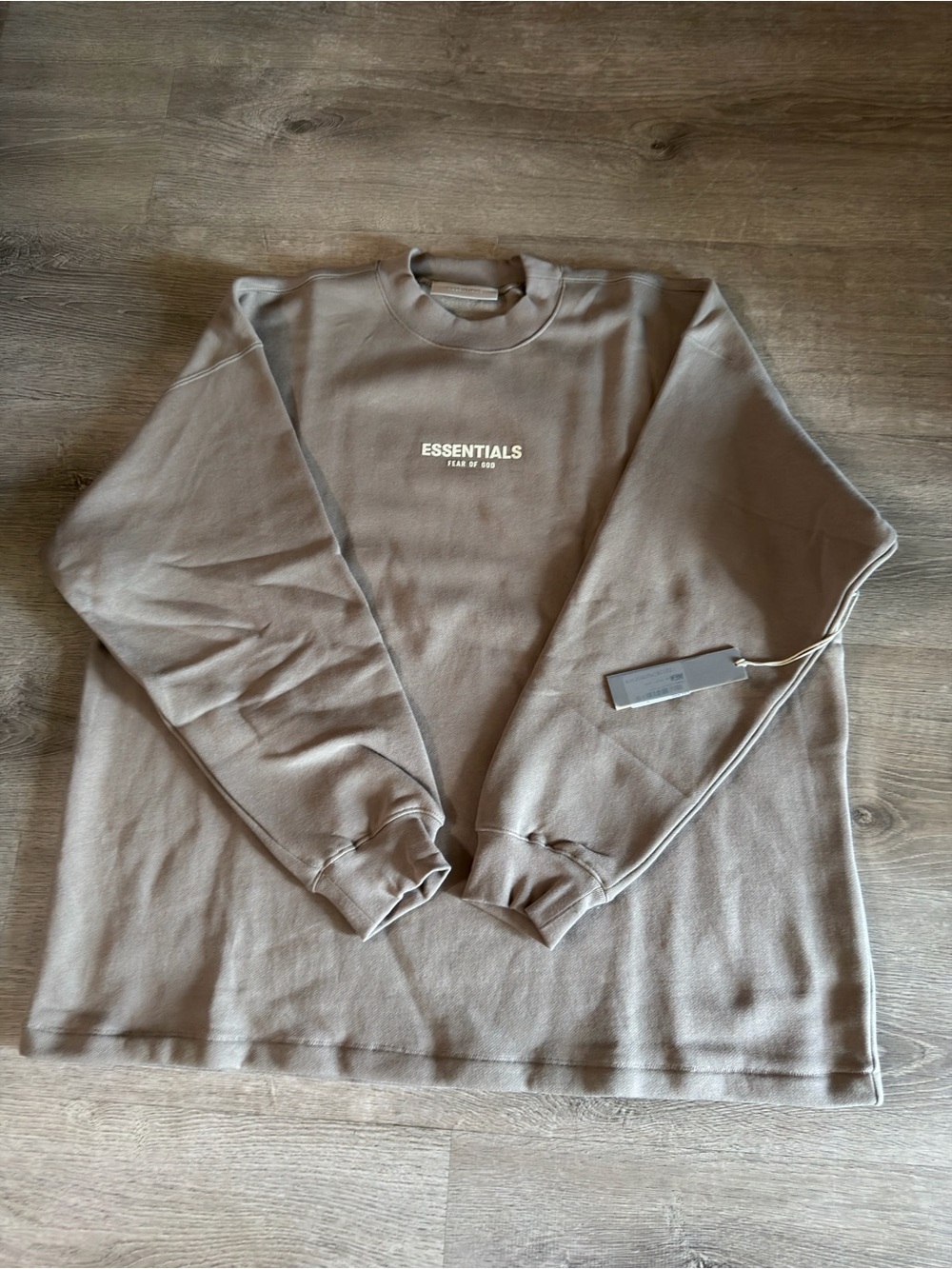 ESSENTIALS Men’s Crewneck Sweatshirt in Taupe/Brown